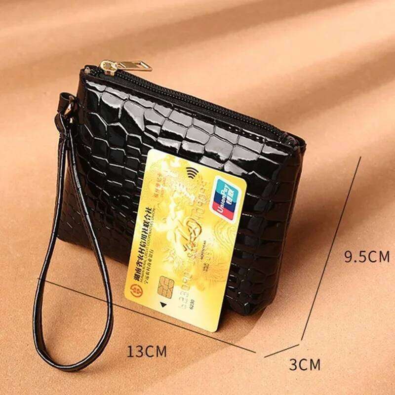 New Mini Women's Wallet Crocodile Pattern Short Zipper Wrist Small Bag Fashion Pu Leather Ladies Card Holder Coin Purse Y260206