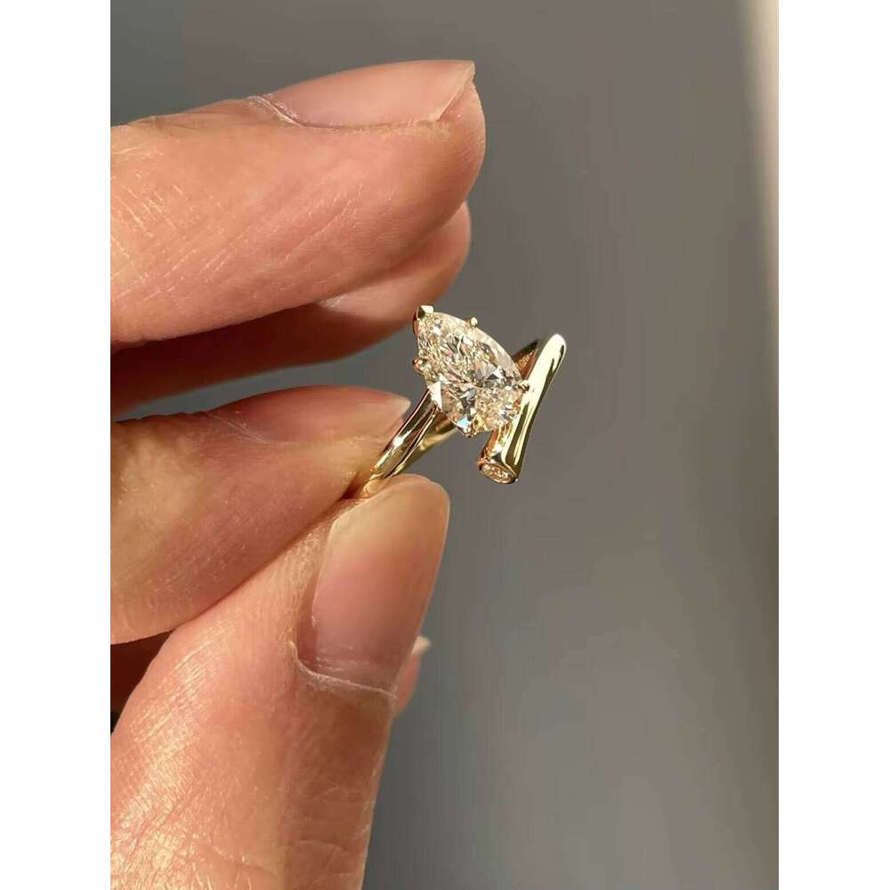 Luxury Fine Jewelry Grown Woman Engagement IGI VVS VS 14K 18K Gold 1Ct 2Ct Pear Cut Lab Diamond Wedding Ring