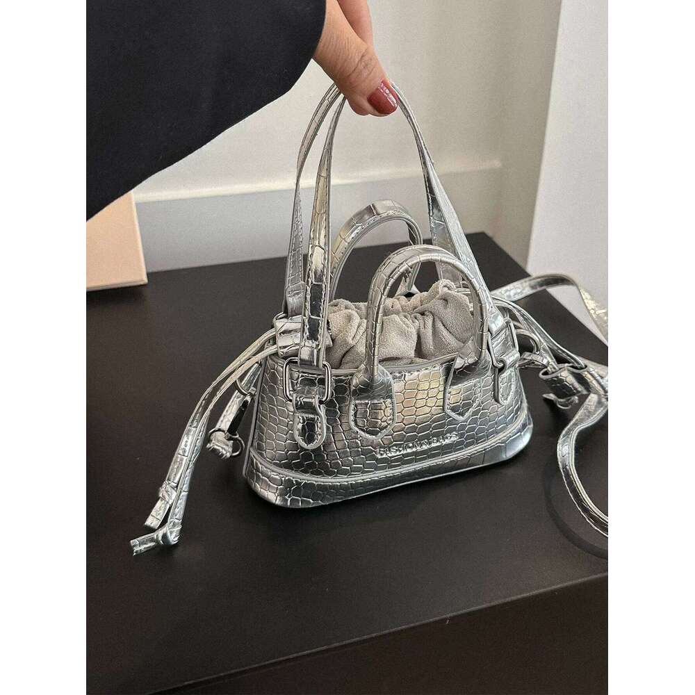Lightweight Business Casual Mini Metallic Crocodile Embossed Bucket Drawstring Design Novelty Bag For Teen Girls Women Y260205
