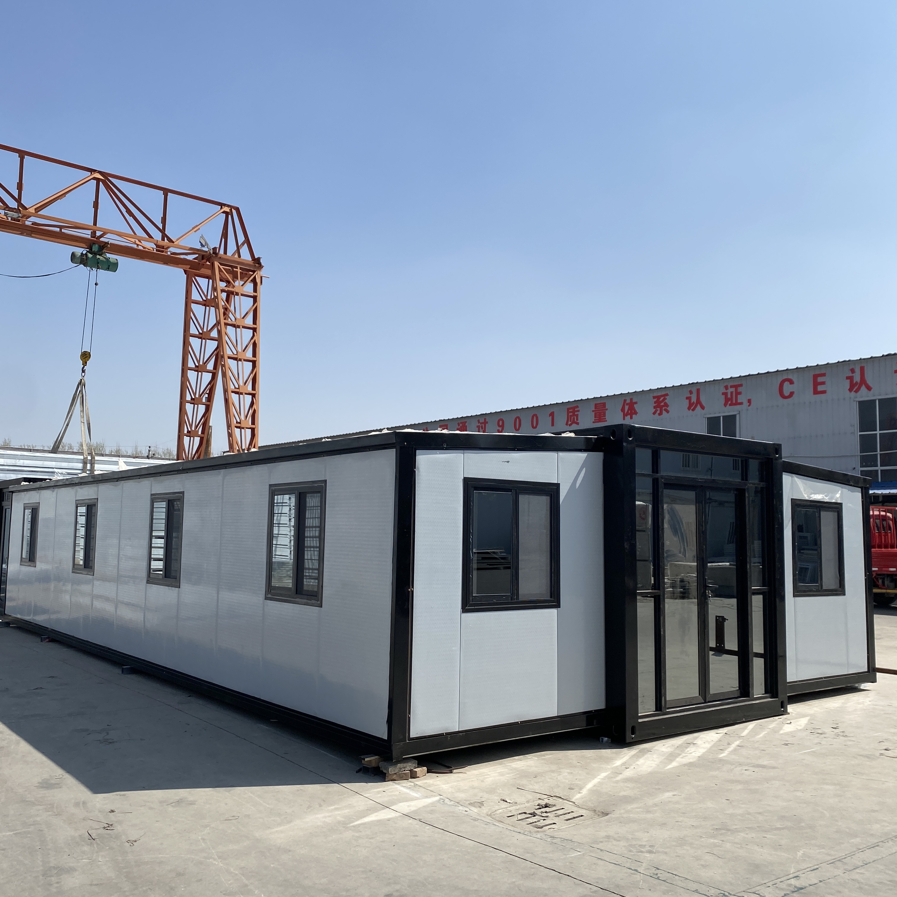 Modern High Quality Prefabricated Modular Glass House Fast Install Tiny Container Home Steel Wall Contemporary Prefab Houses