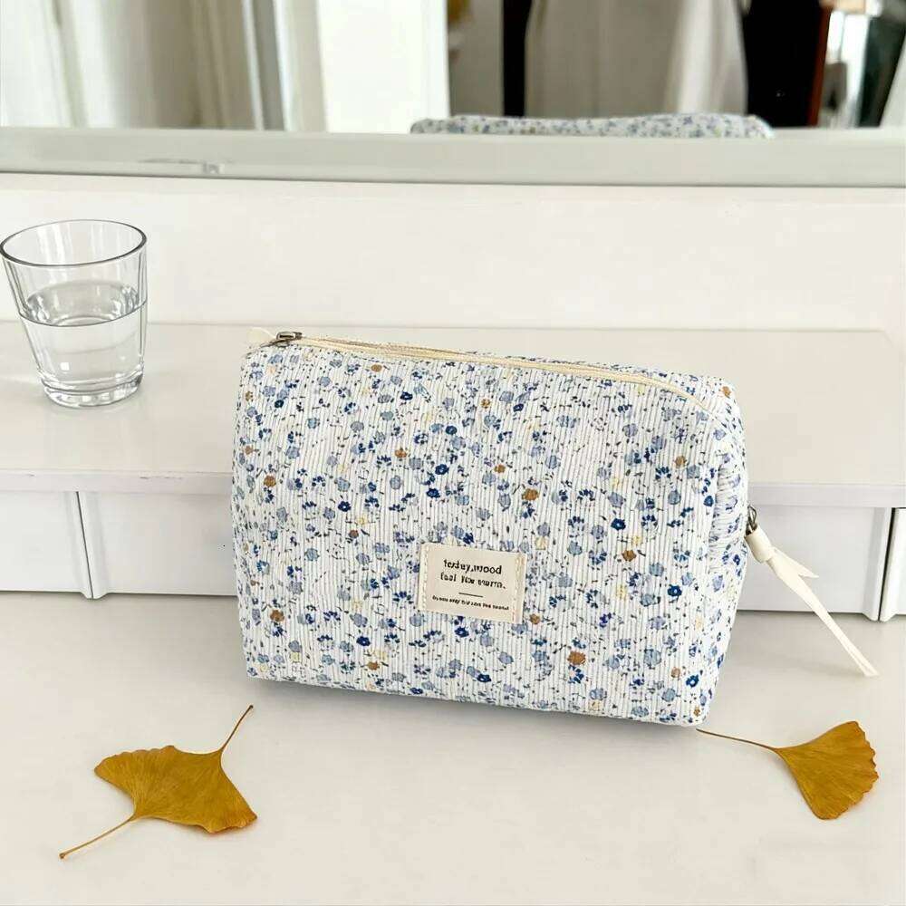 Organizer for Handbag For Traveling Travel Organizers Large Toilet Kit Toiletry Bag Women's Necessaire Pouch Cosmetics Y260206