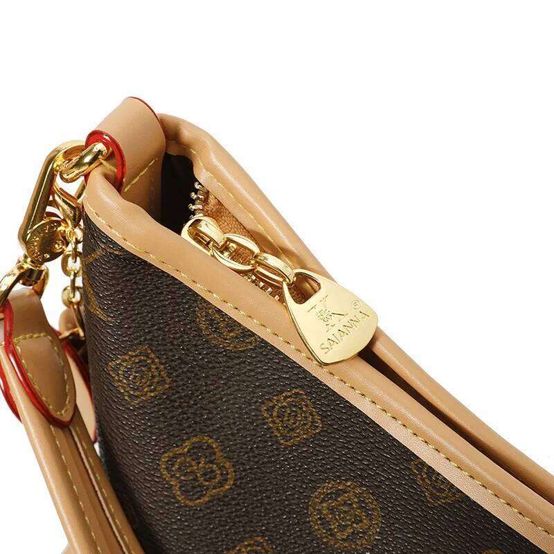 2025 New Fashion Stray Women, Handheld Versatile Underarm Casual Bag, Cross Shoulder Bag for Women Y260205