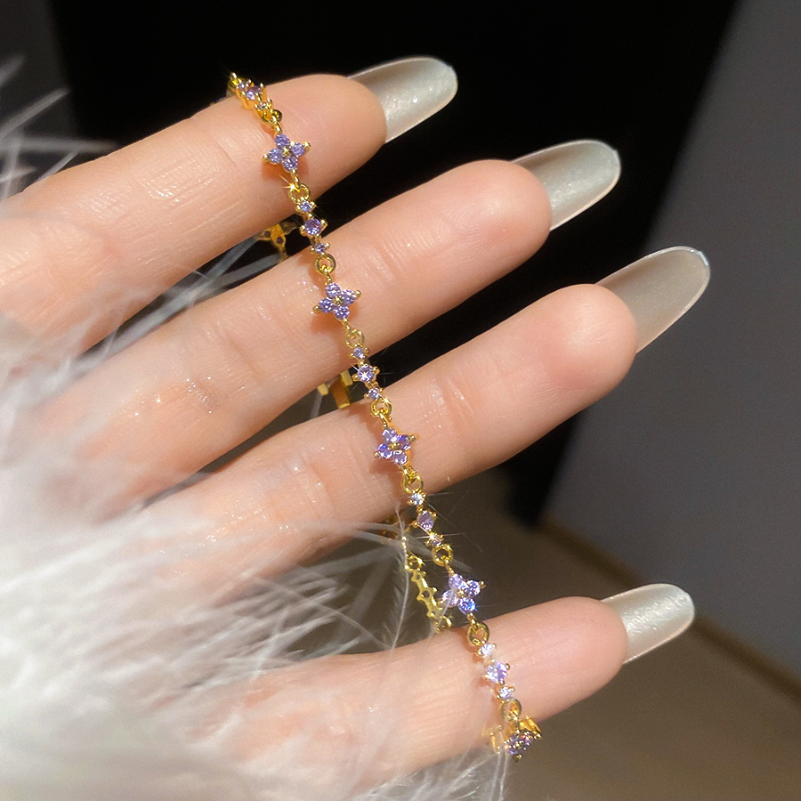 Korean-style ultra-feminine minimalist zircon flower bracelet, light luxury high-end feel, fashionable and exquisite hand accessory with a unique desi - view 3