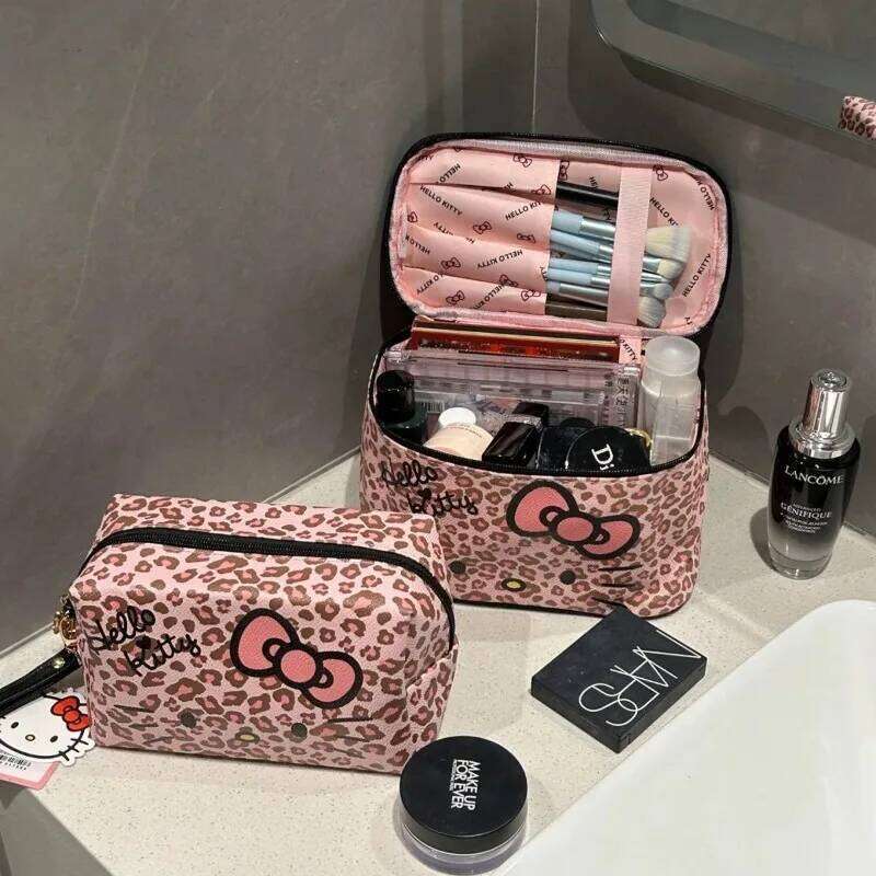 Hello Kitty Large Cosmetic pouch Travel Toiletry bag Cartoon Makeup organizer Women's Lipstick Storage Handbag Y260206