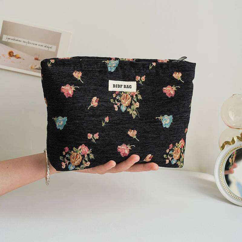 DJDF Women's Cosmetic Vintage Black Background Flower Skincare Product Storage Portable Travel Toiletry Bag Coin Purse Y260206