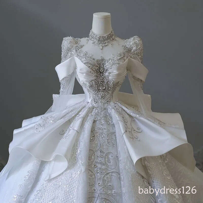 Luxury Arabic Dubai Ball Gown Dresses Cathedral Train Long Sleeve Bridal Wedding Gowns 3D Lace Appliqued Robes de mariee D26