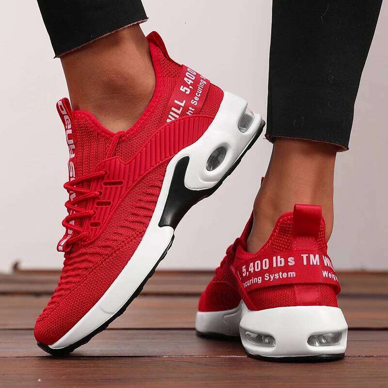 2025 Lightweight Women Breathable Cushioned Sole Sports Gym Outdoor Training Sneakers Quick Dry Fashion Comfort Shoes Men