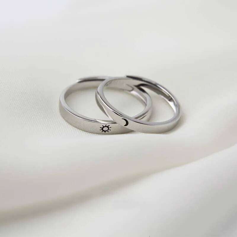 2Pcs Sliver Color Sun Moon Couple Rings for Women Men Simple Heart Matching Open Adjustable Finger Ring Set Wedding Jewelry Gift W260206