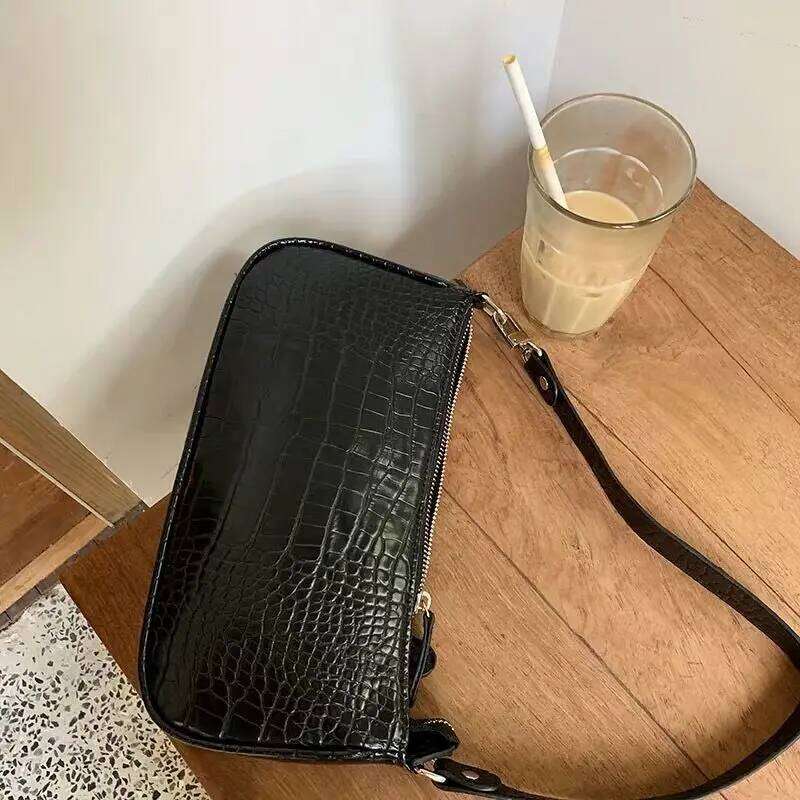 French Design Ladies Retro Armpit Bag Crocodile Pattern PU Leather Women Shoulder Bags Solid Color Girls Clutch Purse Handbags Y260205