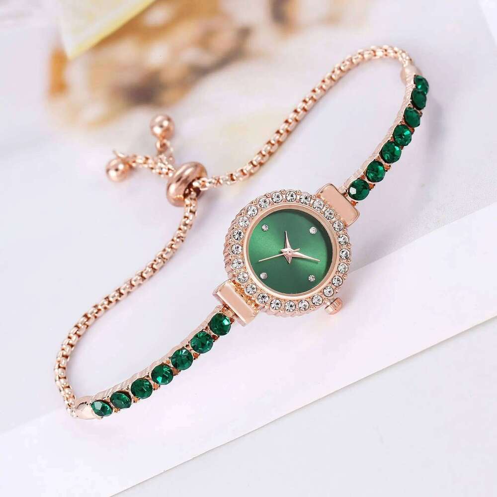 Women's Fashion Exquisite Bracelet Analog Quartz WatchWithout Box Z260206