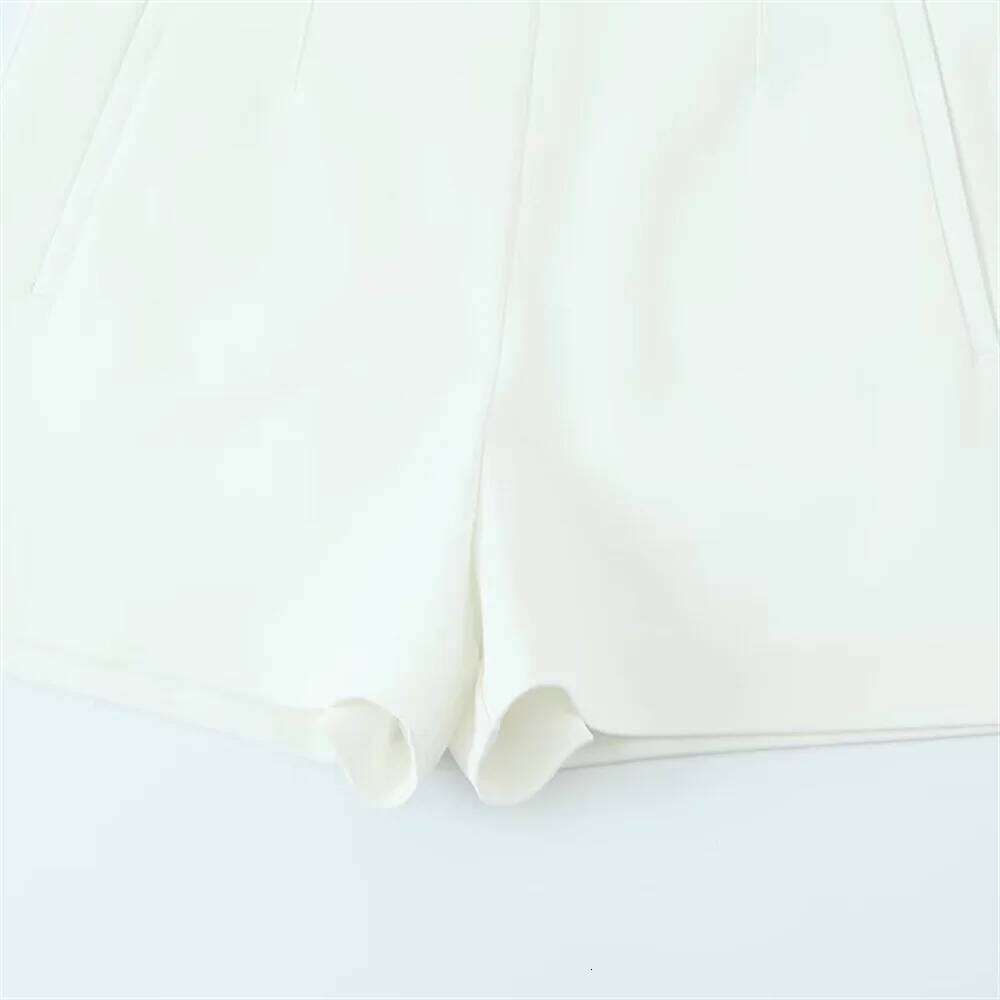 2025 RARA Summer New Women's Clothing Fashion Style Simple Loose High Waist A-line Look Thin and Tall Casual Shorts XJ260206