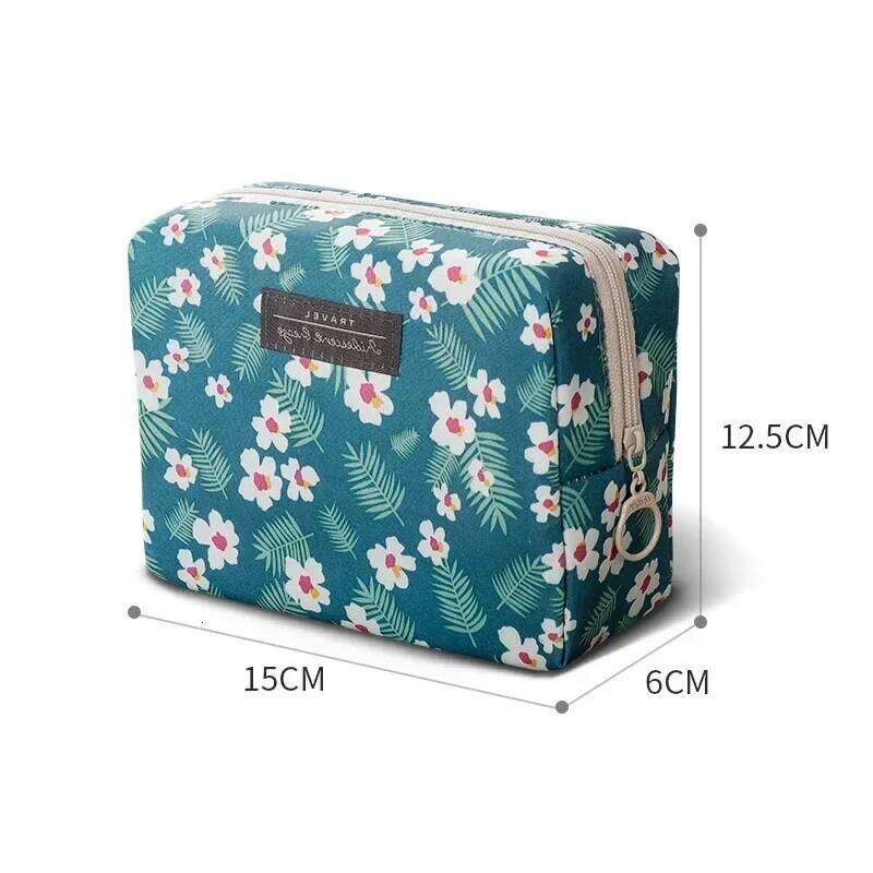 Cute Mini Portable Carry-on Girls Toiletry Travel Beauty Organizer Flower Purse Makeup Storage New Cosmetic Bag Y260206