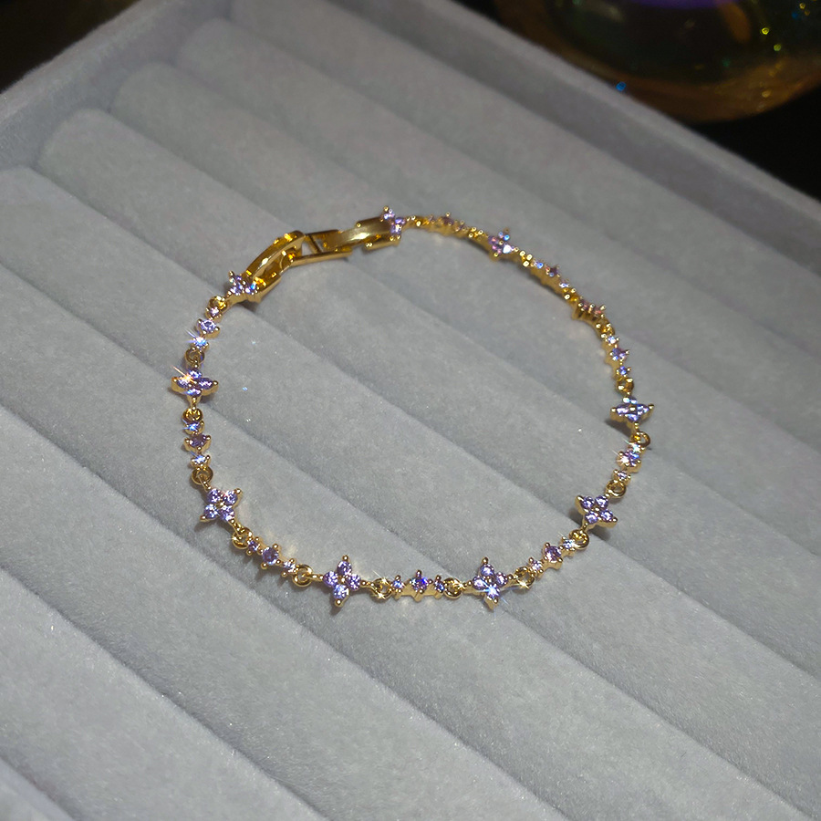 Korean-style ultra-feminine minimalist zircon flower bracelet, light luxury high-end feel, fashionable and exquisite hand accessory with a unique desi - view 8