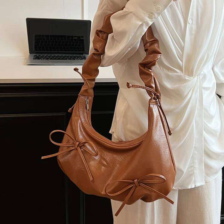 Bow Design PU Leather Shoulder for Women Pleated Cloud Bubble Small Handbag 2025 New Zipper Crescent Chic Hobo Bag Y260205