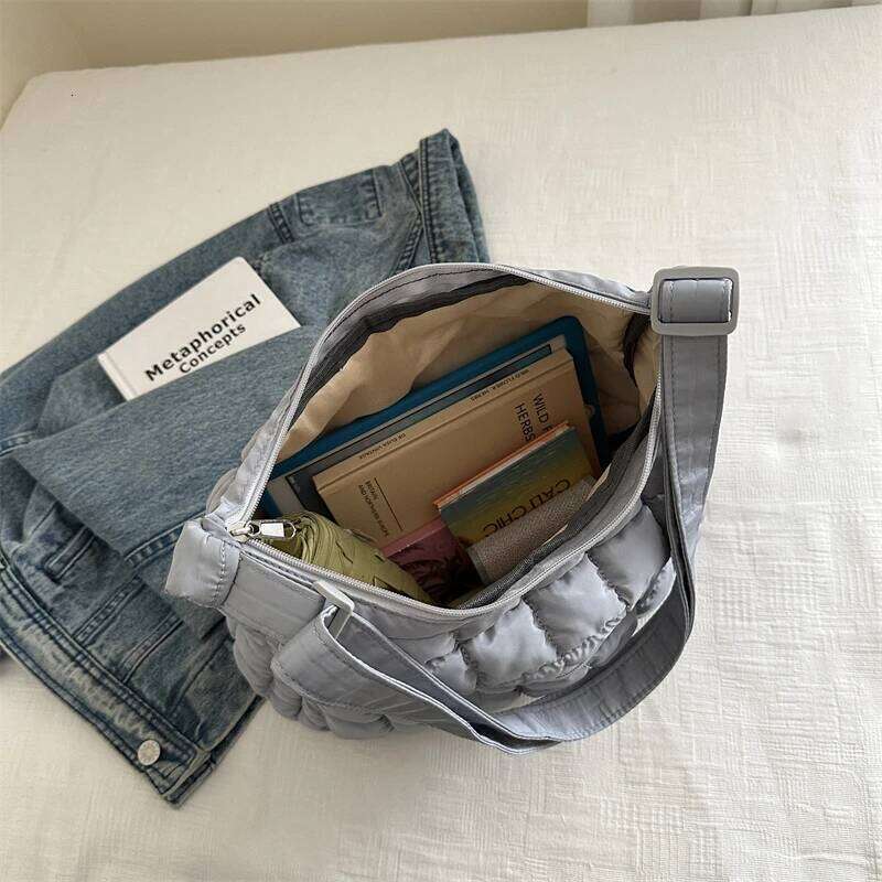 2025 New Quilted Puffer Shoulder for Women Large Capacity Tote Sling Fashion Casual Crossbody Satchel Bag Female Handbag XJ260129