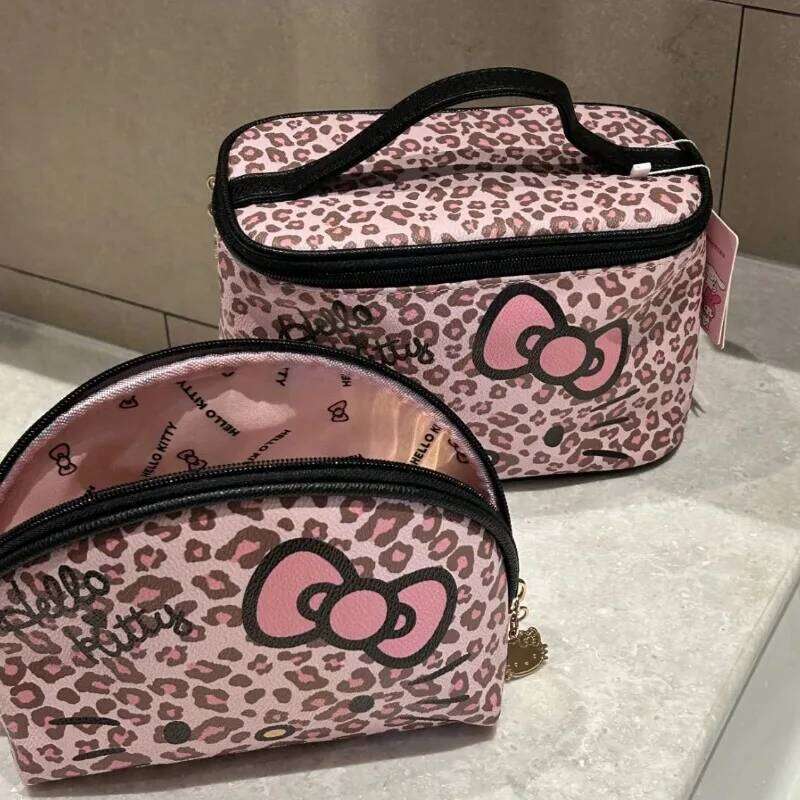 Hello Kitty Large Cosmetic pouch Travel Toiletry bag Cartoon Makeup organizer Women's Lipstick Storage Handbag Y260206