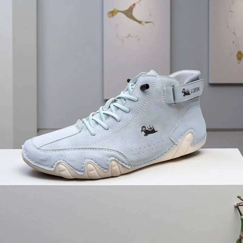 Retro High Top Skateboard Soft Non Slip Rubber Soles Breathable Lining Suitable for Daily Wear Artistic Men Casual Shoes