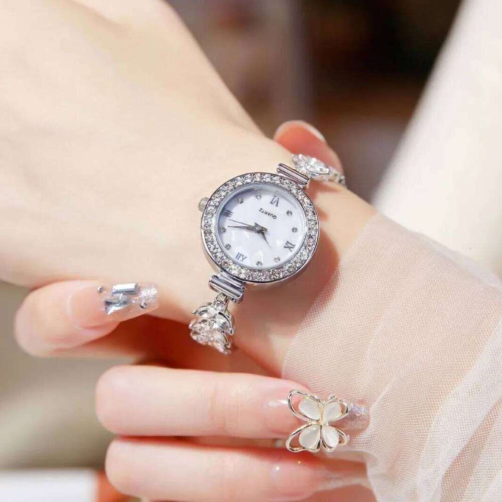 Luxury Mermaid Light Women Watch Diamond Adjustable Bracelet Quartz Movement Z260206