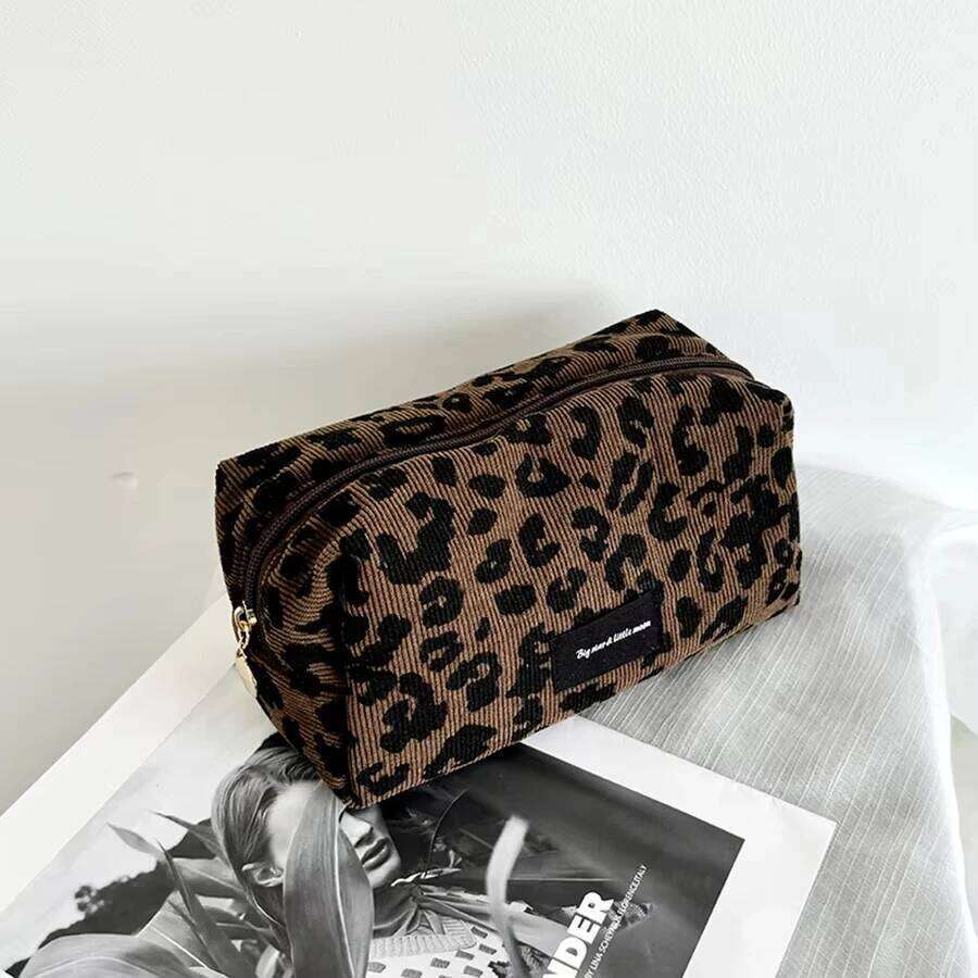 Girl Leopard Print Makeup Bag Large Capacity Cosmetic Organizer Toiletry Pouch Women Travel Portable Storage Y260206