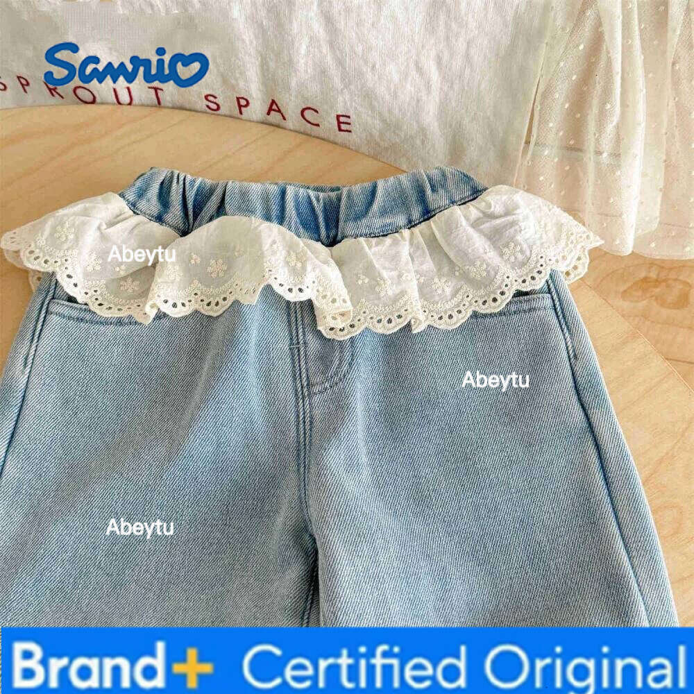 Sanrio Children's Clothing Hot Hello Kitty Girls' Winter Lace Patchwork Jeans with Thick Fleece Wide Leg Pants Trendy Cute Embroidery H26020