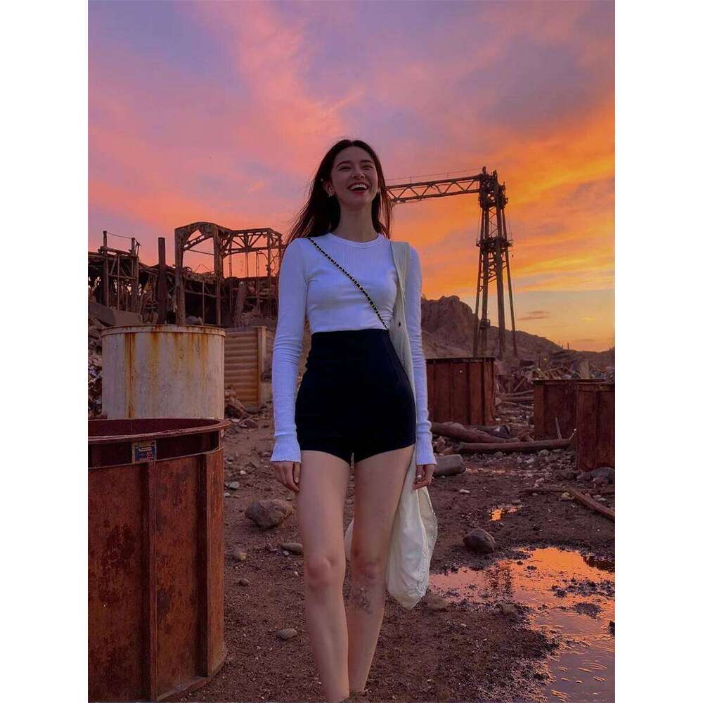 Sexy High Waist Loose Shorts Designed Elegant Women'S Clothing Summer Personality Slim-Fit Vacation Resort Girls Light Airy Cool XJ260206