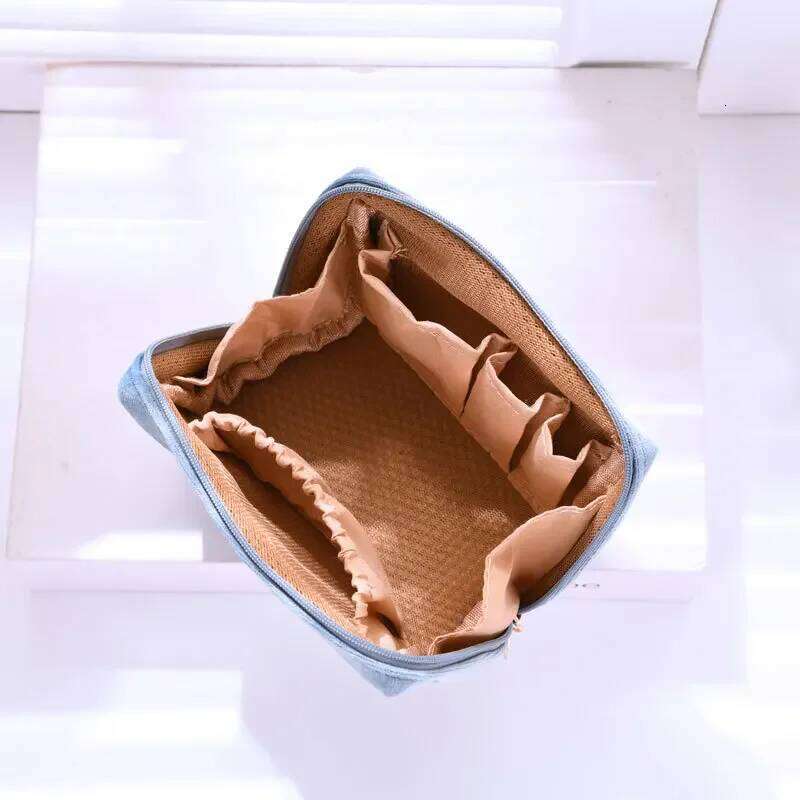 Embroidered Plush Portable One Batch Multi-compartment Classified Cosmetic Storage Bag Y260206