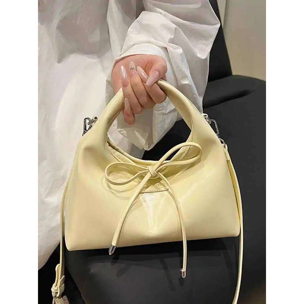 Light Yellow Ins Handbag Women's Trendy Bow Decoration One Shoulder Bag Spring Summer New Versatile PU Leather Crossbody Pack Y260205