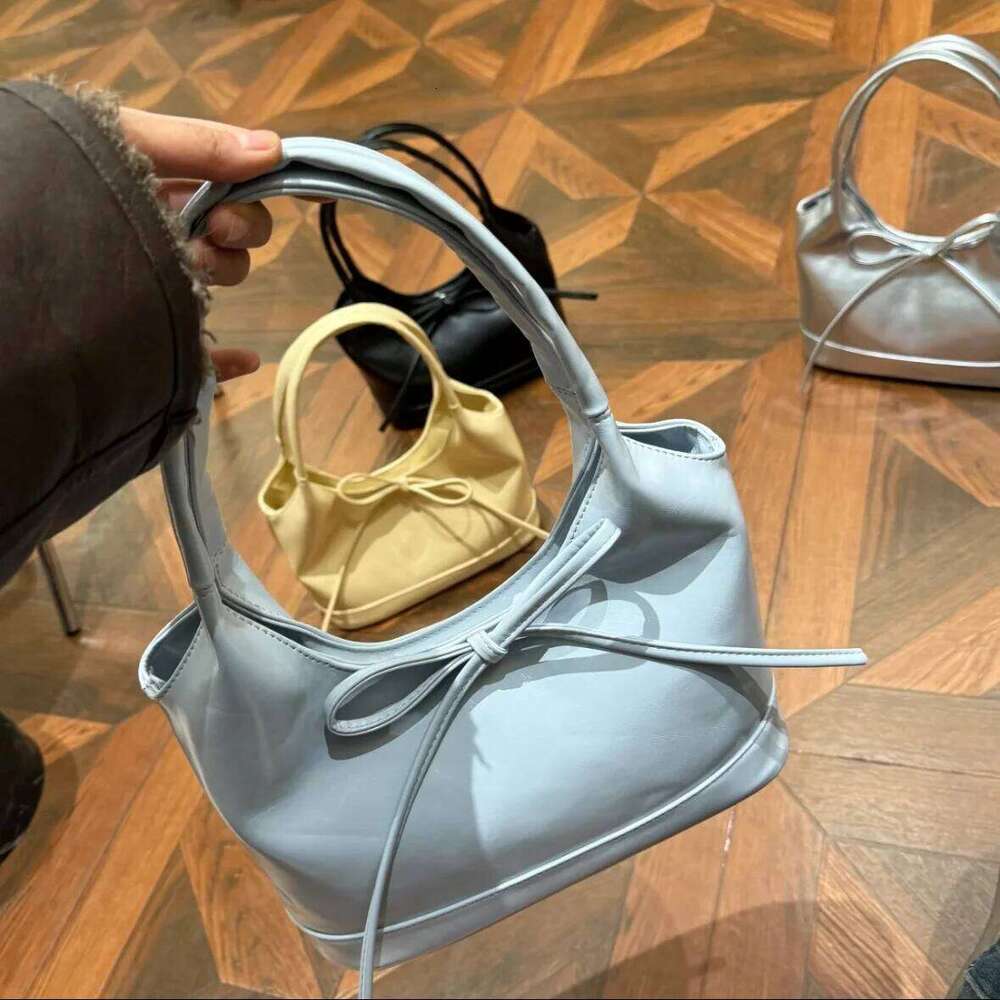 Niche Designer Brand New Large-capacity Single Shoulder for Women Bow Tote Bag Hot Sale Free Shipping Y260205