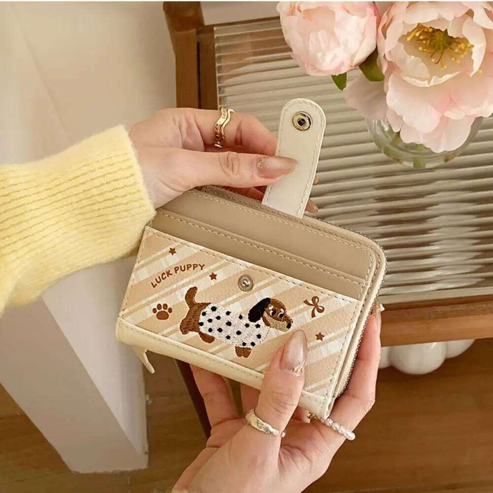 Portable Embroidery Dachshund Wallet Cute Multiple Sausage Dog Patterned Card Bag PU Leather Fashion Short Purse Daily Y260206