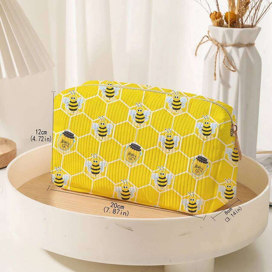 Portable Large Capacity Yellow Cosmetic Cartoon Design Women's Heart Outdoor Travel Makeup Toiletry Storage Bag Y260206