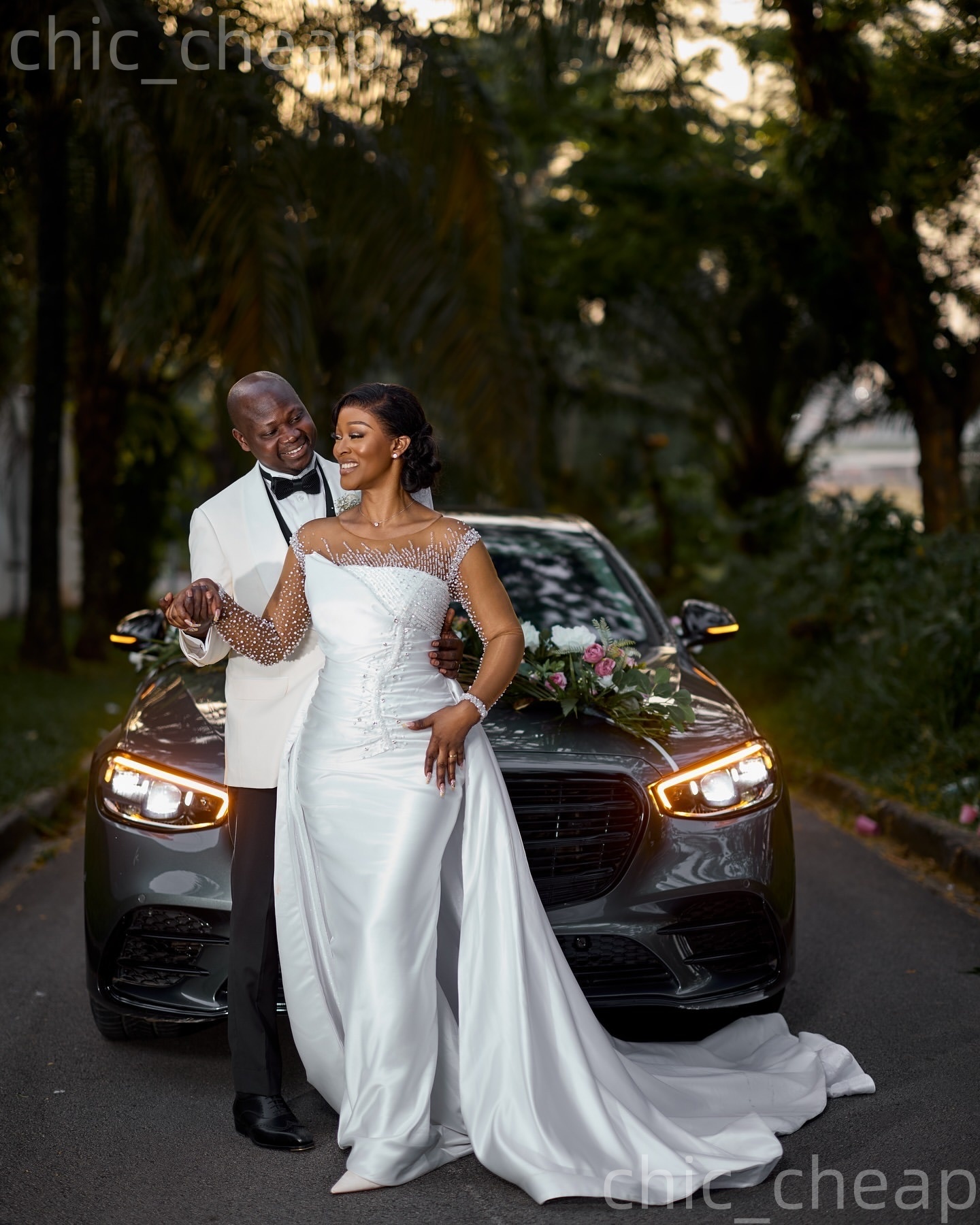 African Aso Ebi 2026 Ivory Mermaid Wedding Dress Beaded Pearls Sheer Neck Satin Detachable Train Full Sleeves Bridal Gowns Dresses ZJ236