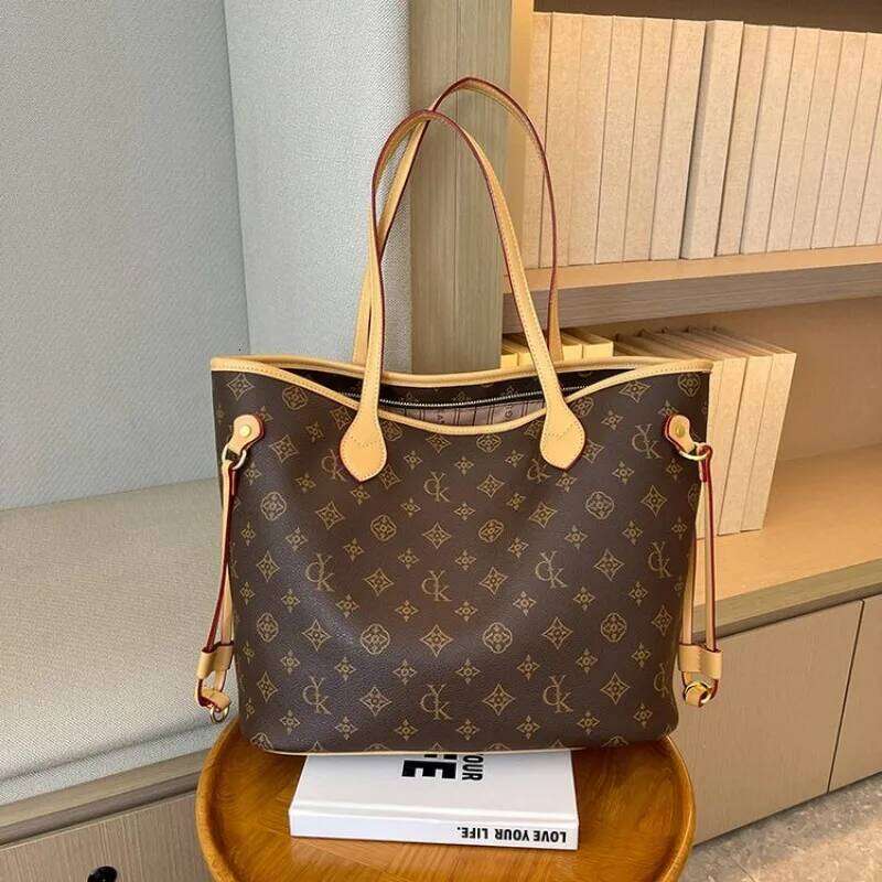 Graceful Woven Diaper Women's Bag One Shoulder Picnic Date Outing Raffia Exquisite Chic Sleek Effortless Elegant Fashionable Y260205