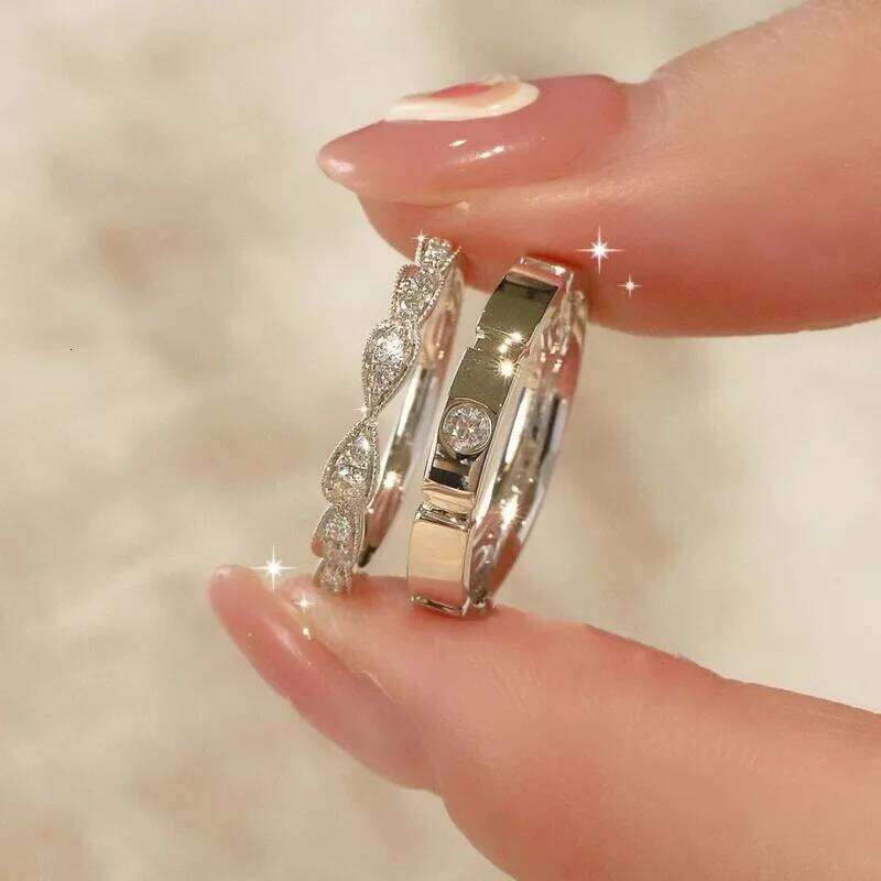 2 Pcs Silver Color Shiny Zircon Matching Couple Luxury Delicate Wedding Rings Set for Women Men Charm Jewelry Accessories W260206