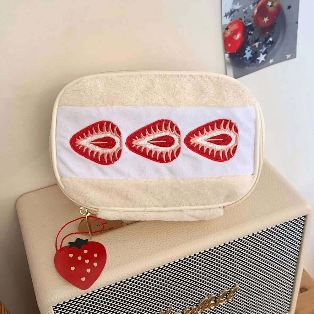 Strawberry Sandwich Makeup Bag Portable Large Capacity Women Multifunctional Plush Toiletry Cosmetics Case Y260206