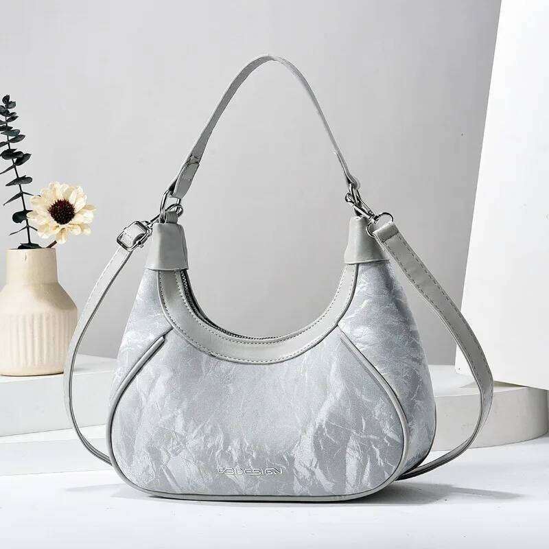 Fashionable Versatile Women'S Shoulder Crossbody Classic Casual Handbag Trendy Small Square Commuting Tote Bag women Y260205