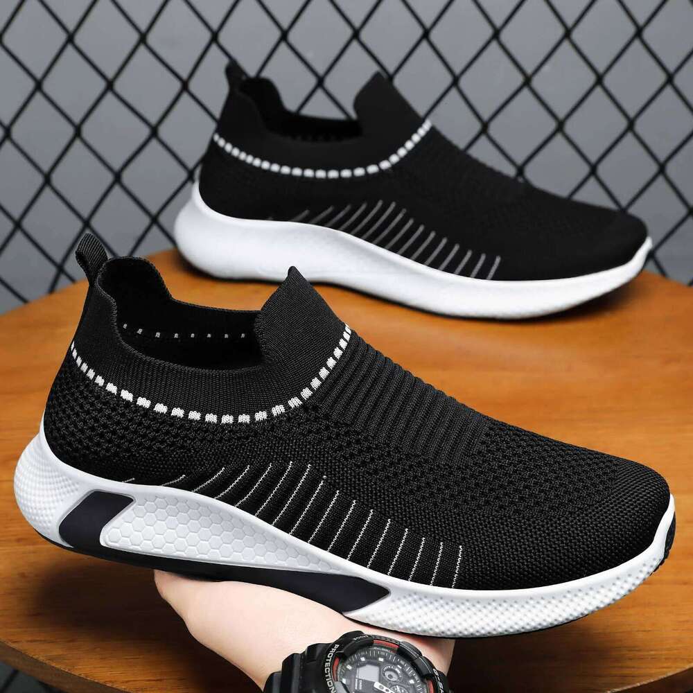 Spring men's tennis lightweight and comfortable casual sports fashionable flat discounted shoes free shipping