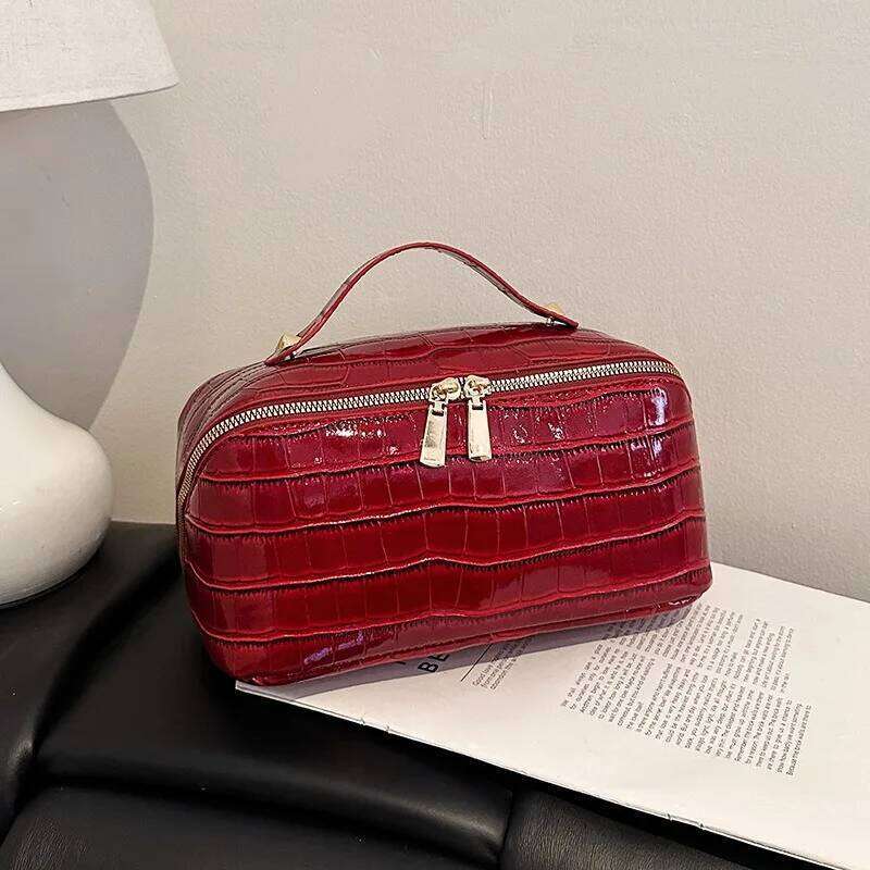 1pcs Large Capacity PU Leather Makeup Crocodile Pattern Cosmetic Organizer Pouch Travel Toiletry Storage Bag Y260206