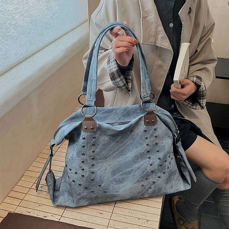 Y2K Trend Large Capacity Tote For Women 2025 Autumn/Winter Commute Shoulder Bag Vintage Pu Leather Handbag Rivet Moto Bags Y260205