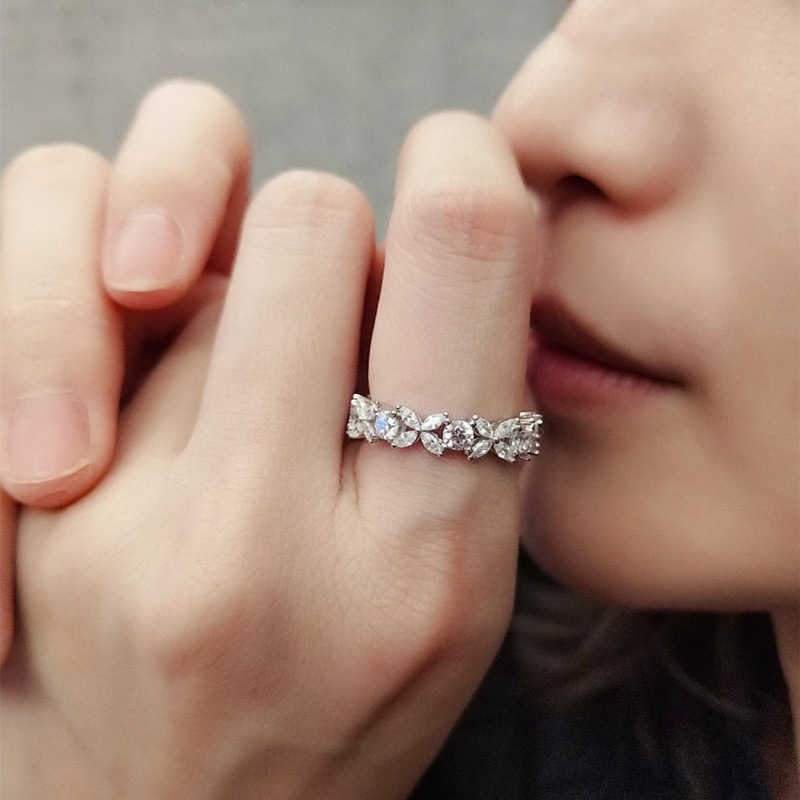 2026 Ins Top Sell Wedding Rings Luxury Jewelry 925 Sterling Silver Fill Marquise Cut White 5A Zircon CZ Diamond Elegant Party Eternity Women Flower Br
