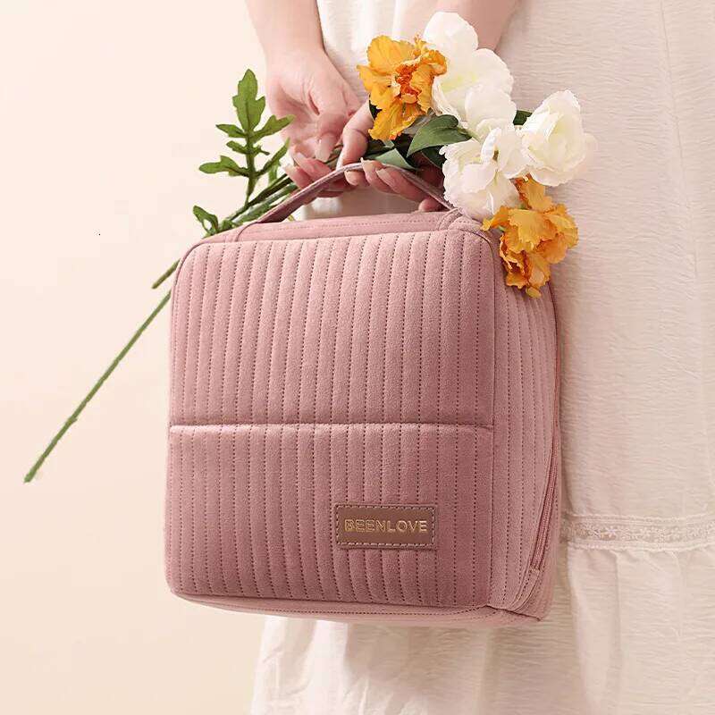 Winter Fall Large Capacity Travel Cosmetic Bag Multi-Pocket Makeup Organizer Pouch for Toiletries Brushes Cosmetics Storage Y260206