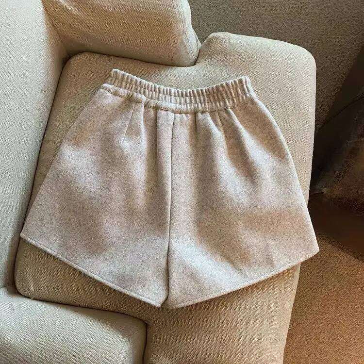 2024 Autumn Winter New Thick Woolen Shorts Korean Loose High Waisted Split Wide Leg Casual Outerwear Boots Pants Women XJ260206