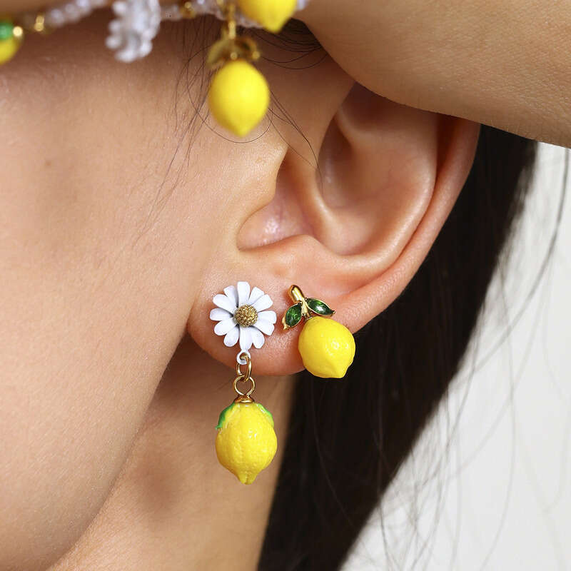 Cute Charming Earrings Lemon Pendant 5A Zircon European and American Fashion Versatile Personality Temperament Cute Flower Stud Earrings for Women Gif