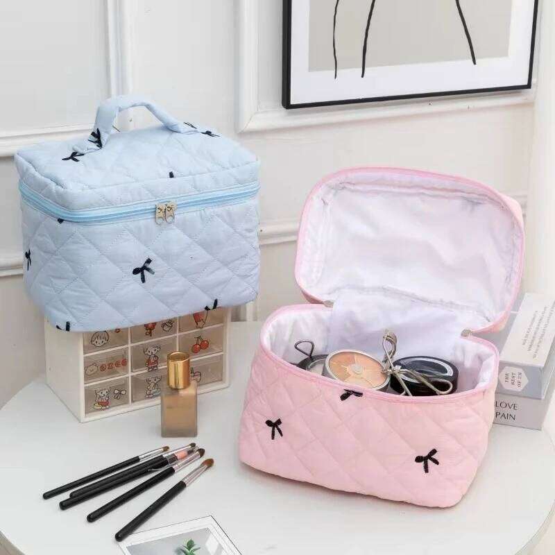 1pc Black Quilted Bow Makeup Case Zipper Portable Travel Storage Make Up Bag for Women Girl Y260206