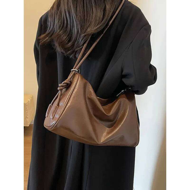 Trendy Boston Women Large Capaci New Autumn Winter Versatile Crossbody Commuting Pillow Bag Soft PU Leather Y260205