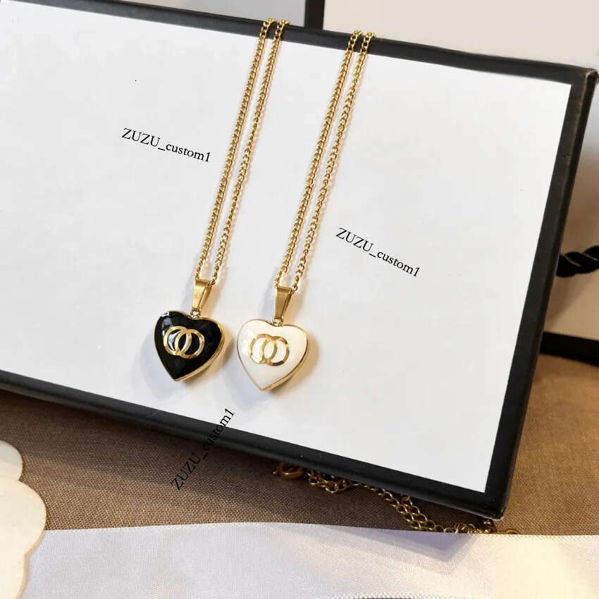 Brand Enamel Heart Necklace Designer Necklaces Pendant Choker Black White Love Chain Women Stainless Steel Letter Jewelry Accessories