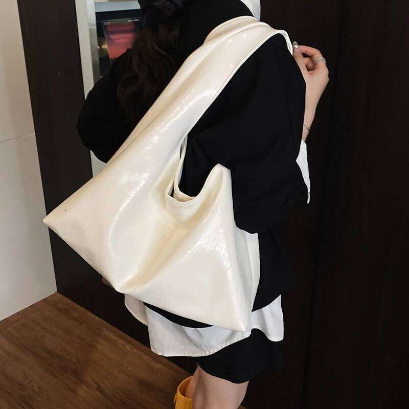 LEFTSIDE High-capacity Shoulder Bags for Women 2025 PU Leather Females Underarm Lady Simple Hobo Bag Handbags and Purses Y260205
