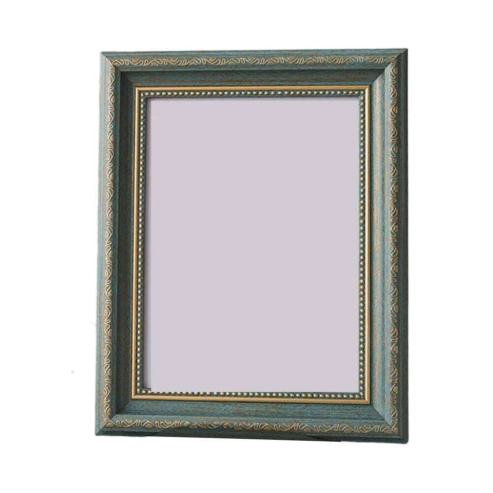 Creative 14-Inch Photo Frame with Vintage Design in Resin Perfect for Wall or Desk Placement to Highlight Personal Memories S260205