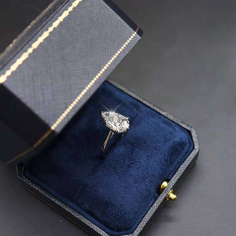 Madonna GIA Certified 3Ct 5Ct Lab Grown Diamond Engagement Ring