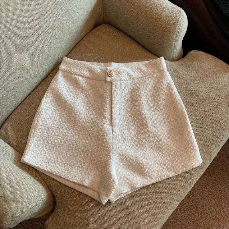 Woolen Women's Autumn and Winter New Niche Versatile Fashion High Waisted Loose Draping Casual Shorts XJ260206