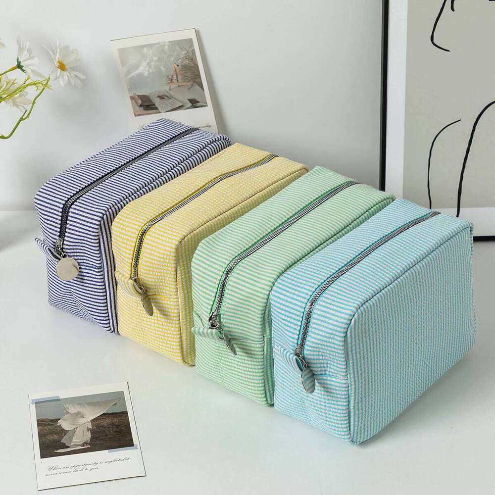 Cotton And Linen Makeup Large Capacity Striped Wash Popular Travel Storage Bag Y260206